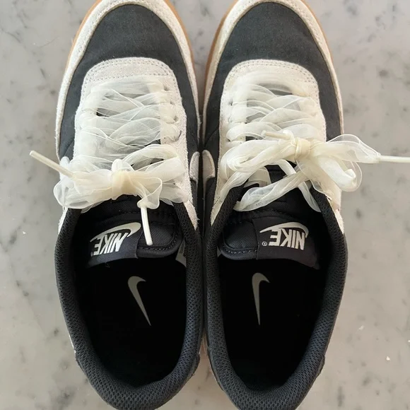 Nike Killshot 2 Black and Cream Casual Sneakers - Picture 6 of 7